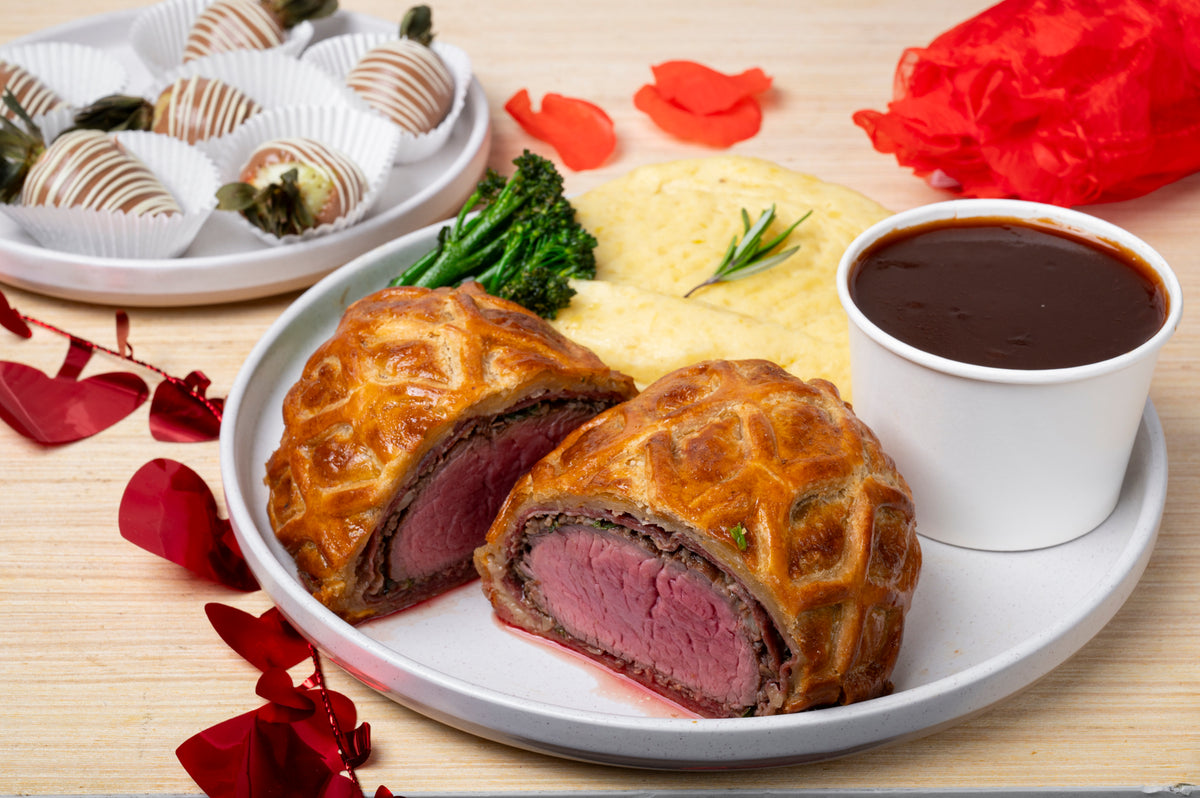 FESTIVE BEEF WELLINGTON 1-1.1kg (Serves 3-5)